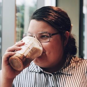 Meet your Posher, Naomi